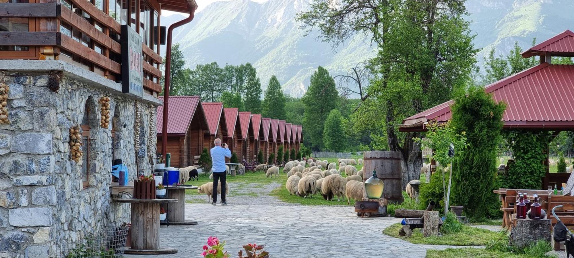 Ethno Katun Rosi Agrotourism Hotel Gusinje Kültér fotó