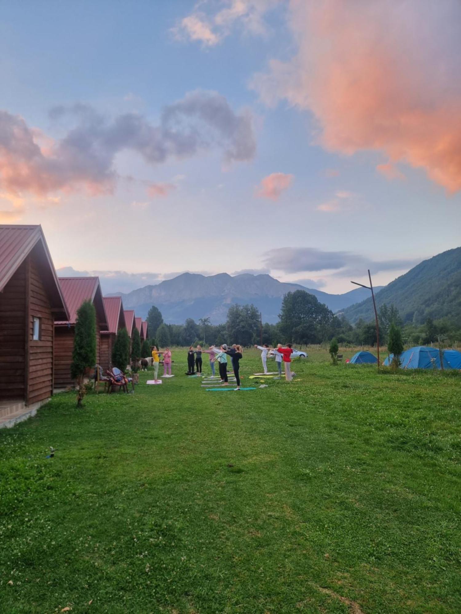 Ethno Katun Rosi Agrotourism Hotel Gusinje Kültér fotó